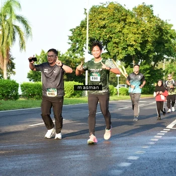 Runner Photo 6027237
