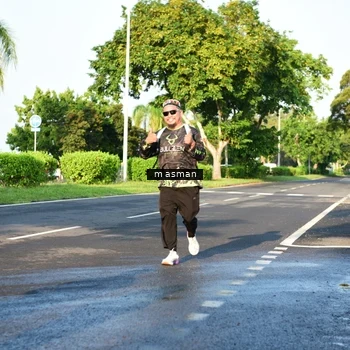 Runner Photo 6027240