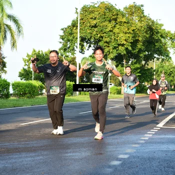 Runner Photo 6027244