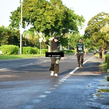 Runner Photo 6027245