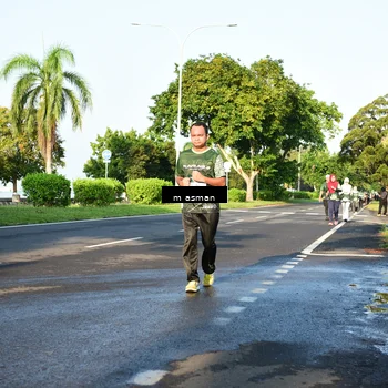 Runner Photo 6027304