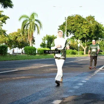 Runner Photo 6027329