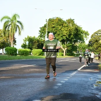 Runner Photo 6027332