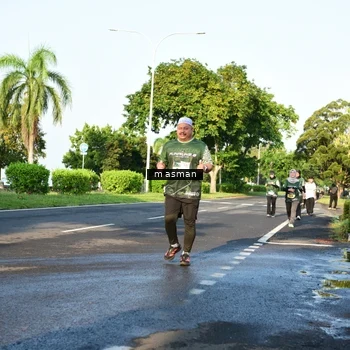 Runner Photo 6027333