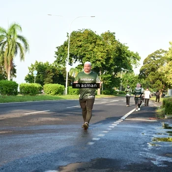 Runner Photo 6027334