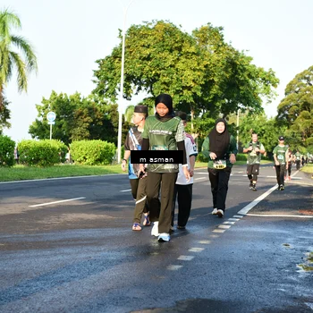 Runner Photo 6027347