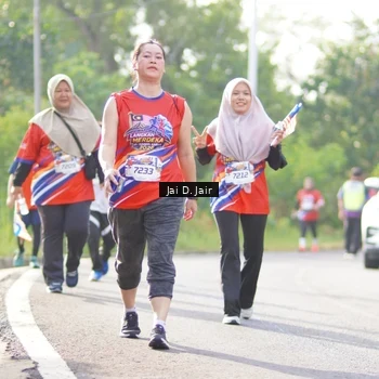 Runner Photo 6027471