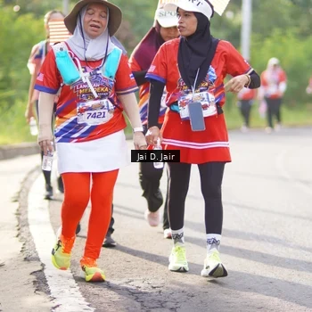Runner Photo 6027602
