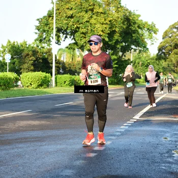 Runner Photo 6027693