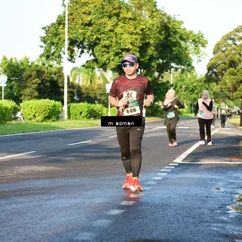 Runner Photo 6027694