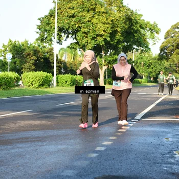 Runner Photo 6027699