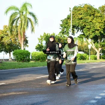 Runner Photo 6027757