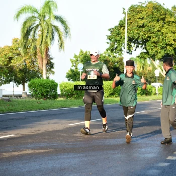 Runner Photo 6027763