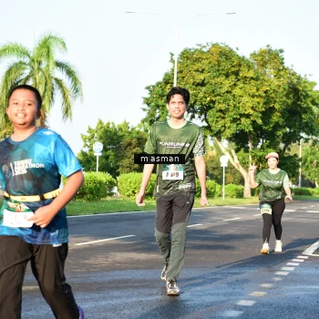 Runner Photo 6027776