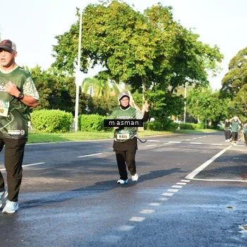 Runner Photo 6027793