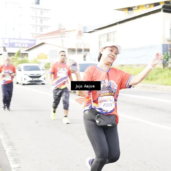 Runner Photo 6027944