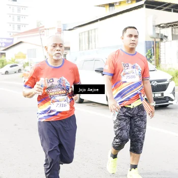 Runner Photo 6027955