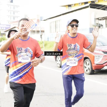 Runner Photo 6028043