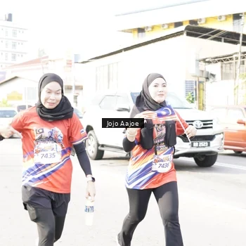 Runner Photo 6028108