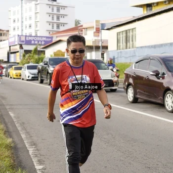 Runner Photo 6028175