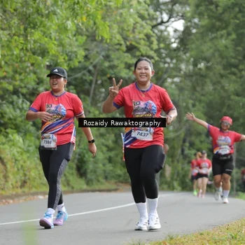 Runner Photo 6028180