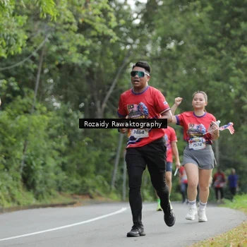 Runner Photo 6028190