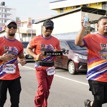 Runner Photo 6028259