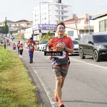 Runner Photo 6028335