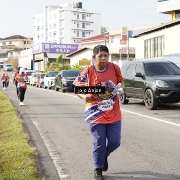 Runner Photo 6028342