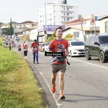 Runner Photo 6028344