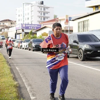 Runner Photo 6028348