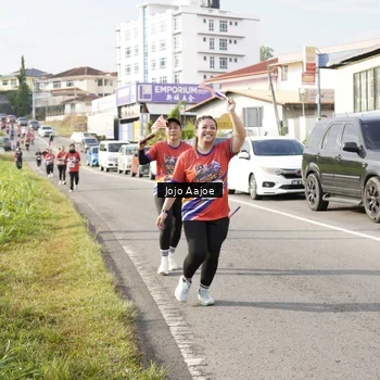 Runner Photo 6028375