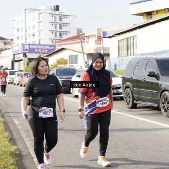 Runner Photo 6028477