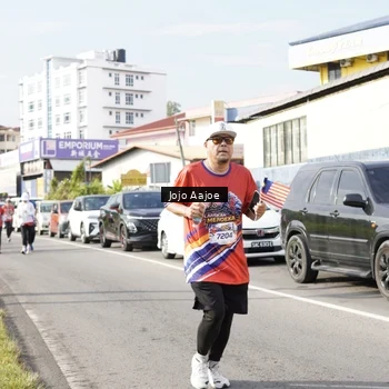 Runner Photo 6028496
