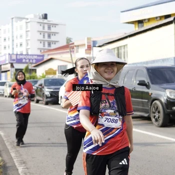 Runner Photo 6028596