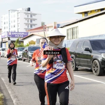 Runner Photo 6028597