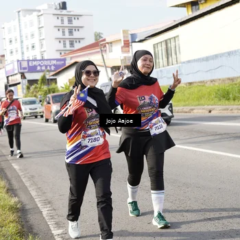Runner Photo 6028635