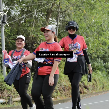 Runner Photo 6028669