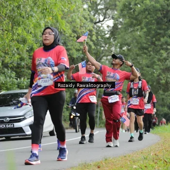 Runner Photo 6028691