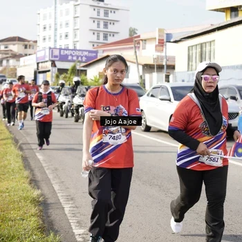 Runner Photo 6028903