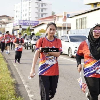 Runner Photo 6028905