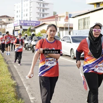 Runner Photo 6028907