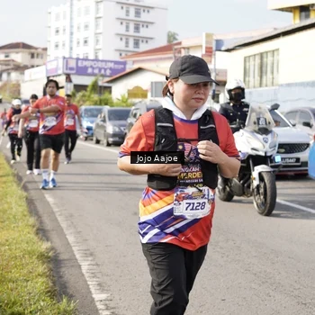 Runner Photo 6028929
