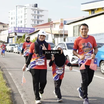 Runner Photo 6028942