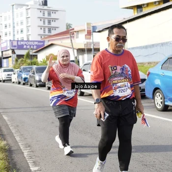 Runner Photo 6029055