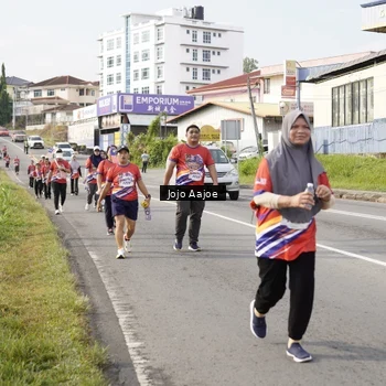 Runner Photo 6029299