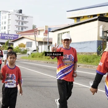 Runner Photo 6029344