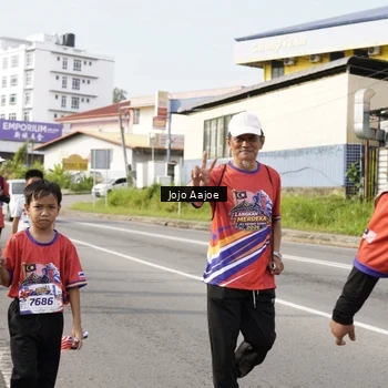 Runner Photo 6029347