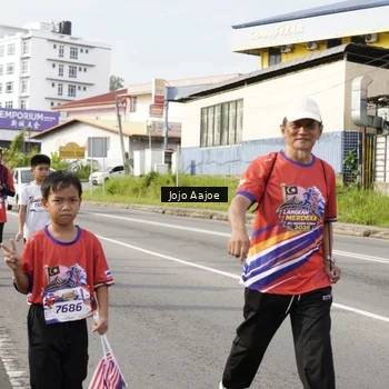 Runner Photo 6029351