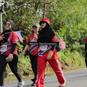 Runner Photo 6029520